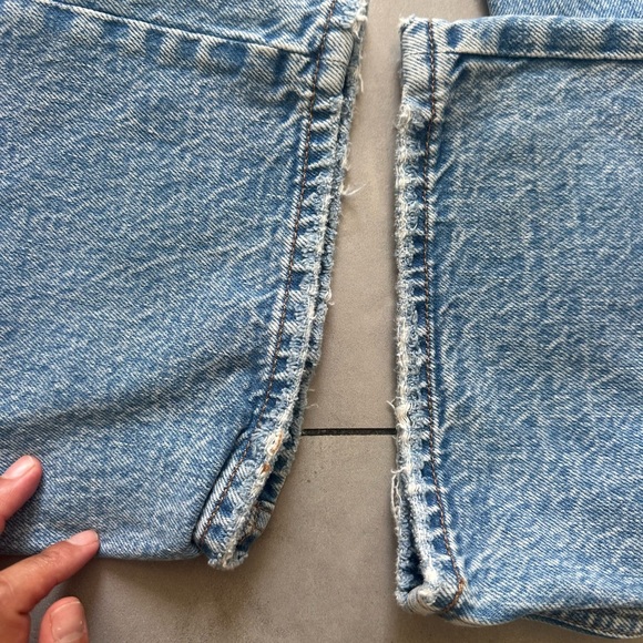 Abercrombie & Fitch Curve Love “ The Loose High Rise” Light Blue Jeans - Picture 8 of 10